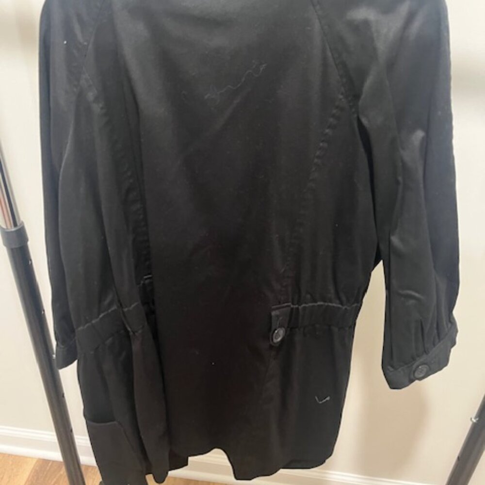 Essential Black Utility Button-Down - Picture 5 of 5